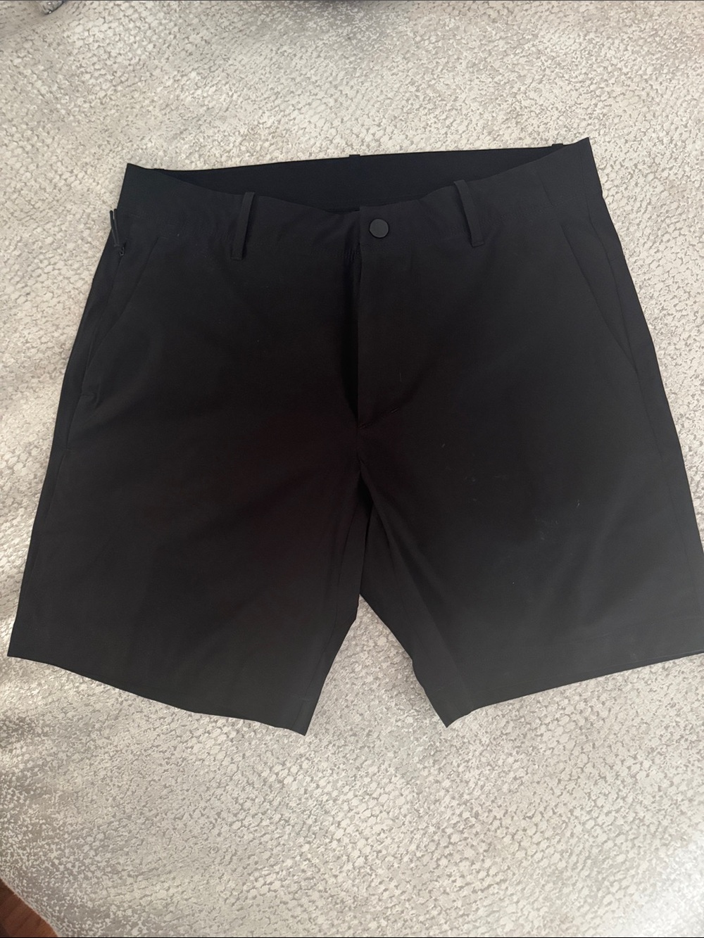 Banana Republic Black Hybrid Performance Shorts - Sz 33, 7" inseam